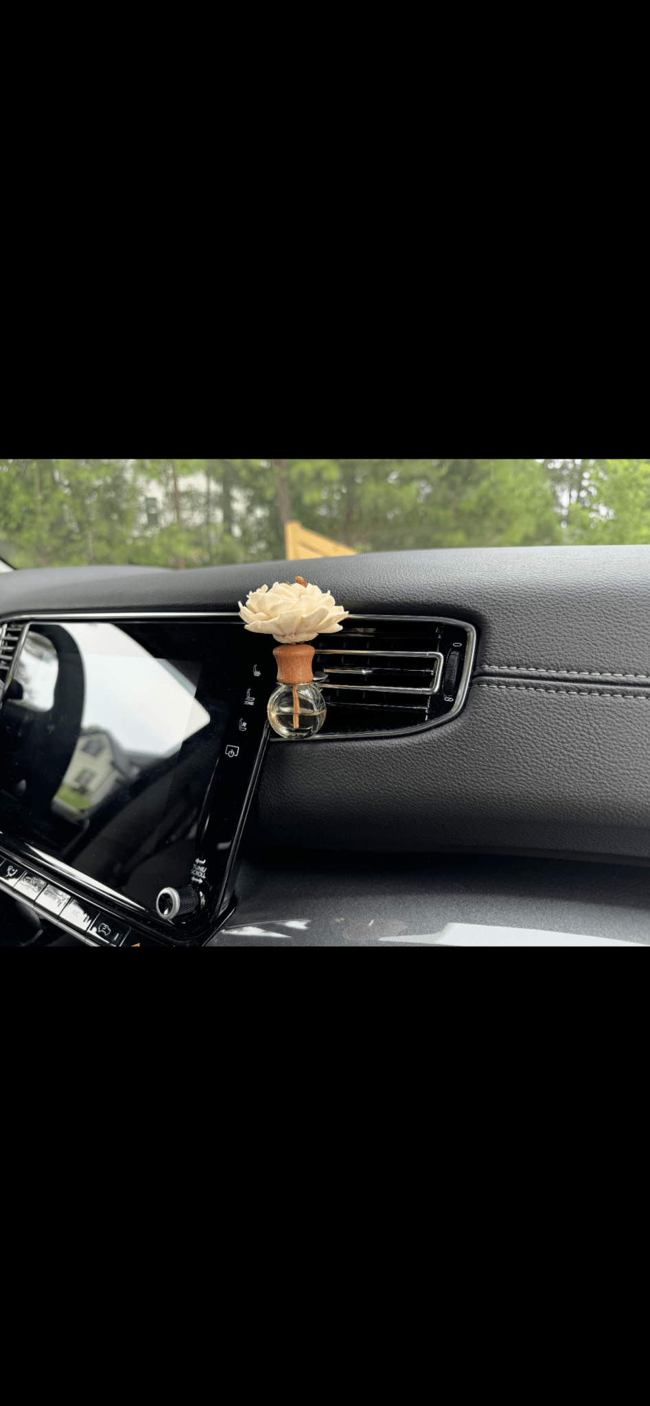 Wood Flower Car Diffuser Vent Clip - Southern E - Scentuals - Retail